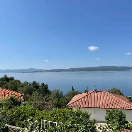 Lili Apartman
